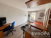 Pronájem bytu 1+kk (27 m) v centru Hradce Králové, cena 13500 CZK / objekt / měsíc, nabízí 