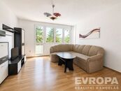 Podnájem bytu 3+1 s balkonem a lodžií, 62 m Hradec Králové, Severní ulice, cena 17500 CZK / objekt / měsíc, nabízí 
