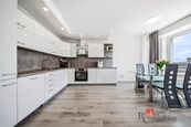 PROSTORNÝ BYT 3+kk ve VYHLEDÁVANÉ LOKALITĚ HRADCE KRÁLOVÉ, cena 10494000 CZK / objekt, nabízí 