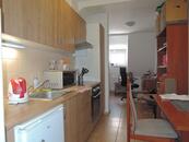 Pronájem bytu v centru Hradce Králové, cena 9600 CZK / objekt / měsíc, nabízí Mgr. Jan Vodenka