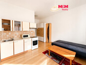 Pronájem bytu 1+kk, 23 m2, Hradec Králové, ul. Pražská třída, cena 11900 CZK / objekt / měsíc, nabízí 