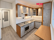Pronájem bytu 2+1, 60 m2, Hradec Králové, ul. Brožíkova, cena 16000 CZK / objekt / měsíc, nabízí 