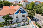 Prodej bytové jednotky 4+kk a 1+1, s celou půdou, ul. Sokolská, Znojmo, cena 6090000 CZK / objekt, nabízí 