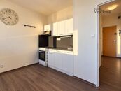 Pronájem prostorného bytu 1+1 o výměře 41,2 m2 | třída E. Beneše, Hradec Králové, cena 12000 CZK / objekt / měsíc, nabízí Reality Veličková
