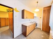 Pěkný zděný byt 3 + 1 s balkonem Hronov, cena 3031500 CZK / objekt, nabízí 