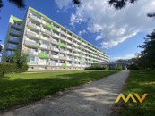 Pronájem bytu 1+kk, 22 m2 s lodžií, Hradec Králové - ul. Brožíkova., cena 9000 CZK / objekt / měsíc, nabízí 