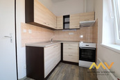 Pronájem rekonstruovaného bytu 1+kk, 25 m2, Hradec Králové - Kluky., cena 9000 CZK / objekt / měsíc, nabízí 