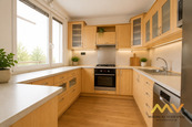 Prodej prostorného bytu 4+kk s lodžií, 90 m2, Hradec Králové - Jungmannova., cena 7290000 CZK / objekt, nabízí 