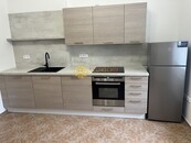 Pronájem bytu 2+1 po kompletní rekonstrukci, terasa, centrum města, cena 16500 CZK / objekt / měsíc, nabízí 