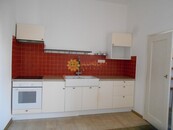 Pronájem pěkného, prostorného bytu 2+1 /75m2/ v centru Hradce Králové, cena 15000 CZK / objekt / měsíc, nabízí Sluníčko reality