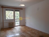 Prodej cihlového bytu 2+1 /55m2/ s balkónem v Hradci Králové, cena 5150000 CZK / objekt, nabízí 