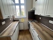 Pronájem bytu 3+kk v centru HK, garáž, cena 18500 CZK / objekt / měsíc, nabízí Sluníčko reality