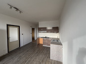 K dlouhodobému podnájmu nabízíme byt 2+kk, Durychova, Hradec Králové, 13.000,-/m, 45m2, cena 12000 CZK / objekt / měsíc, nabízí Ideální nájemce