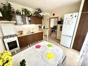 Prodej prostorného bytu 4+1, 4x lodžie, Hradce Králové., cena 6790000 CZK / objekt, nabízí 