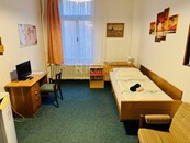 Pronájem vybaveného pokoje s Wi-Fi, 15 m2 - Anglická, Mariánské Lázně, cena 8000 CZK / objekt / měsíc, nabízí 